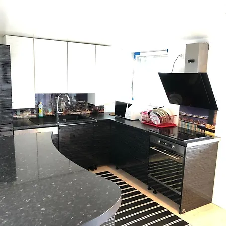 Séjour chez l'habitant Sea View Modern *